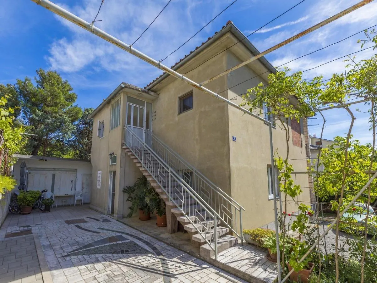 Apartments Tara Selce