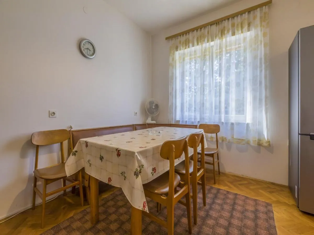 Apartments Tara Selce Croatia