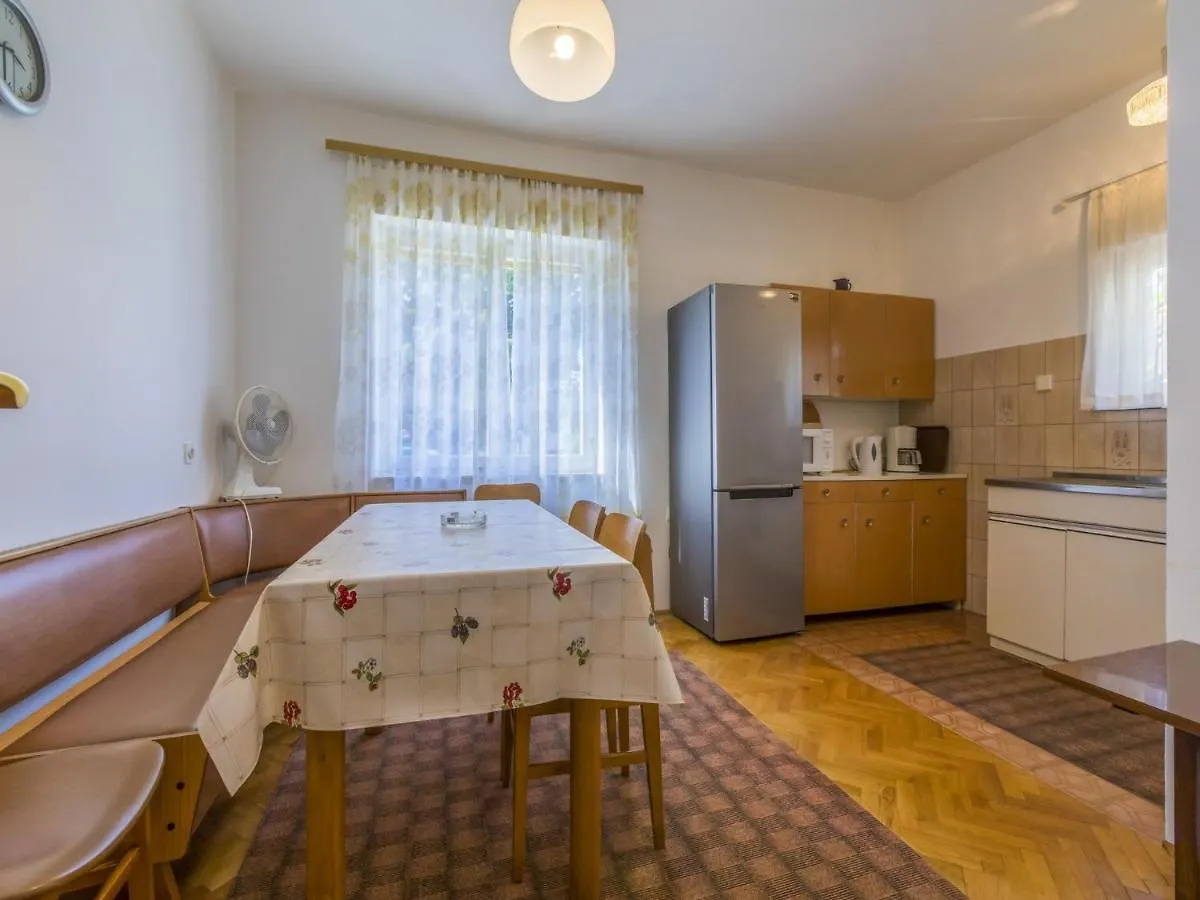 Apartments Tara Selce 0*,  Chorvatsko